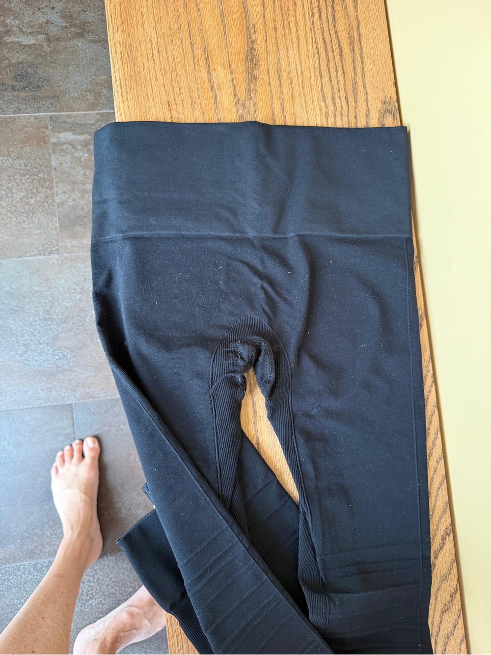 BLANQI Black Maternity Support Leggings with Compression support Waistband - Picture 3 of 4